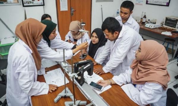 Kegiatan belajar di Universitas Bangka Belitung. (Foto: Instagram @universitasbangkabelitung)