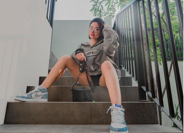 Deretan artis cantik Indonesia ini pernah menikah dengan pria bule. (foto: instagram)