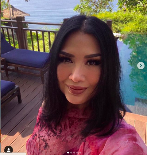 Deretan artis cantik Indonesia ini pernah menikah dengan pria bule. (foto: instagram)