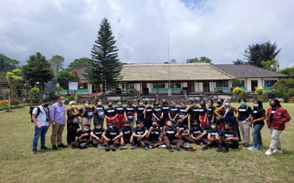 Dalam rangka mendukung Gerakan Nasional Revolusi Mental, Pusat Studi Geopark Universitas Bakrie mengadakan Workshop berupa Pelatihan Pembuatan Konten Media Sosial dan Event Management kepada Geopark Ranger.