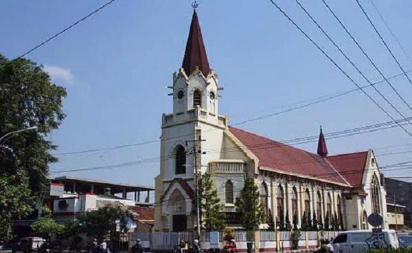 gereja immanuel Gereja Immanuel Kota Malang yang memiliki arsitektur unik. (Ngalam).