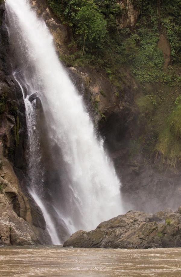 Tempat Wisata di Mahakam Ulu Kalimantan Timur, Air Terjun Kenheq (Foto: Dok Dinas Kaltim)