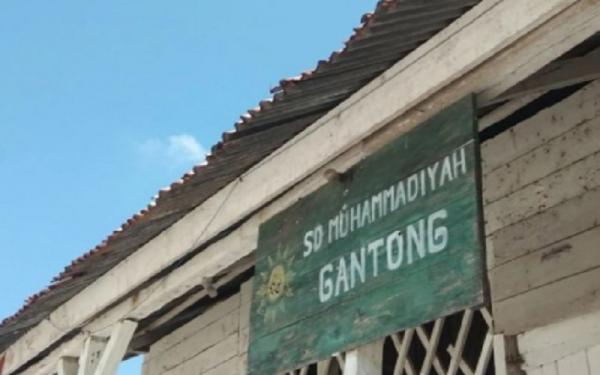 Replikas SD di Film Laskar Pelangi (Foto: Instagram/Selfasafiarsii_)