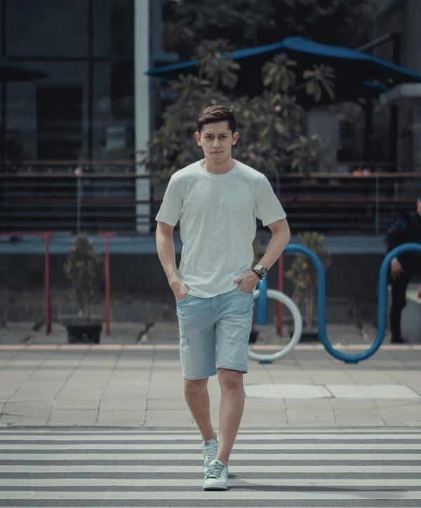 Potret Ganteng Rian Ardianto Atlet Bulutangkis yang berlaga di Thomas Cup 2021. (Foto: instagram)