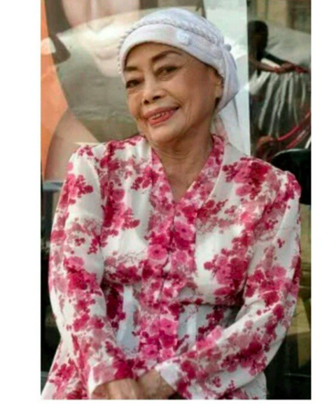 Pelawak perempuan Tanah Air dikenal fenomenal dengani kisah asmara yang tak biasa. (foto: Instagram)