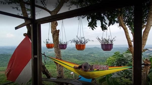 Tempat camping di Kalimantan Timur salah satunya Puncak Samarinda. (Foto: Instagram)