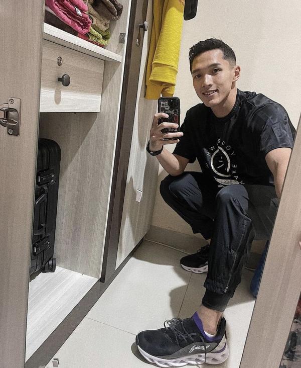 Jonatan Christie kembali membanggakan nama Indonesia dengan membawa pulang piala kemenangan. (Foto: Instagram)