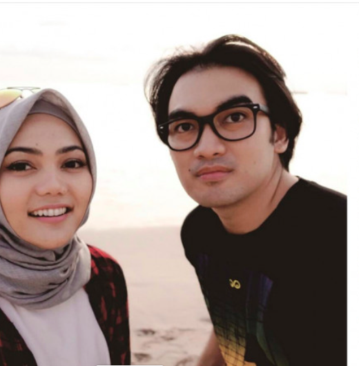 Screen Shot 2021 10 21 At 07 12 24 Artis dengan perceraian pernikahan tercepat. (foto: Instagram)