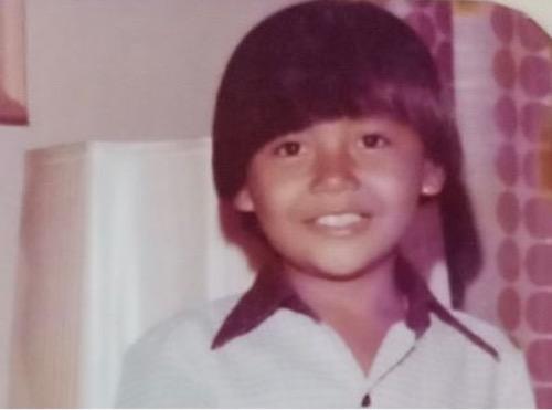 Ari Lasso Wajah cupu Ari Lasso masih muda, pernah potong rambut gaya Adi Bing Slamet.