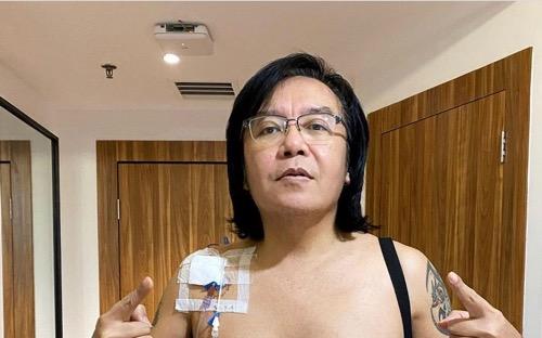 Ari Lasso saat jalani operasi Ari Lasso saat jalani operasi.