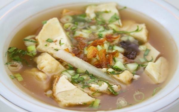 Salah satu makanan yang ada di Tanjung Batu Ogan Ilir yakni Model. (Foto: Ist)