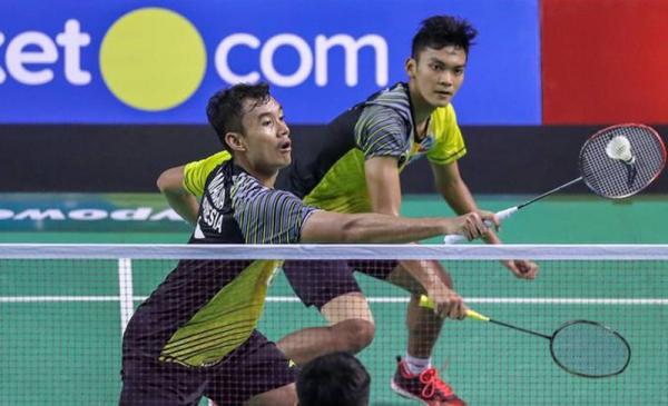 Ganda putra Indonesia Muhammad Shohibul Fikri/Bagas Maulana dikalahkan duo tuan rumah, Kim Astrup/Andres Skaarup Rasmussen 21-19, 11-21 dan 17-21.