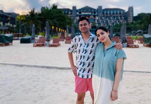 Raffi Ahmad dan Nagita Slavina jet pribadi Artis memiliki jet pribadi, Raffi Ahmad dan Nagita Slavina.