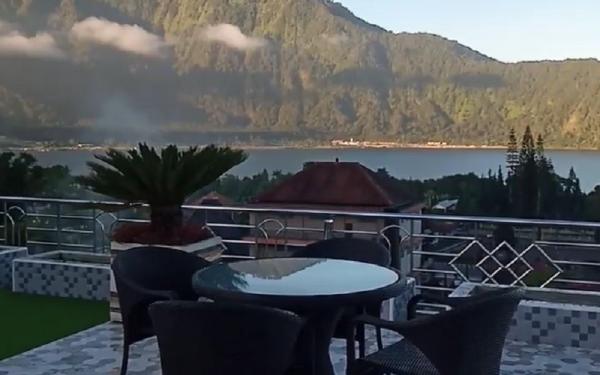 De Danau De Danau Tabanan Bali. (Foto: IG @dedanauhotelandresto)