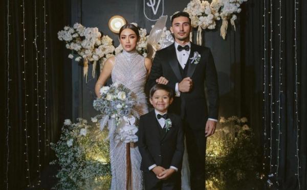 Jessica Iskandar bersama Vincent dan putranya Artis pernah Gagal Menikah. (Foto: instagram)