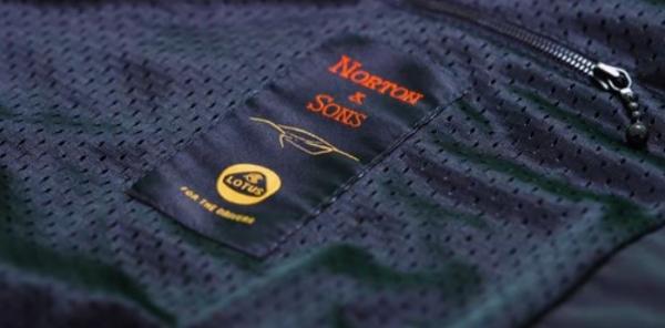 Jaket Lotus 2