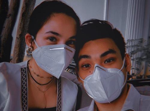 Chelsea Islan menemani Rob PCR.