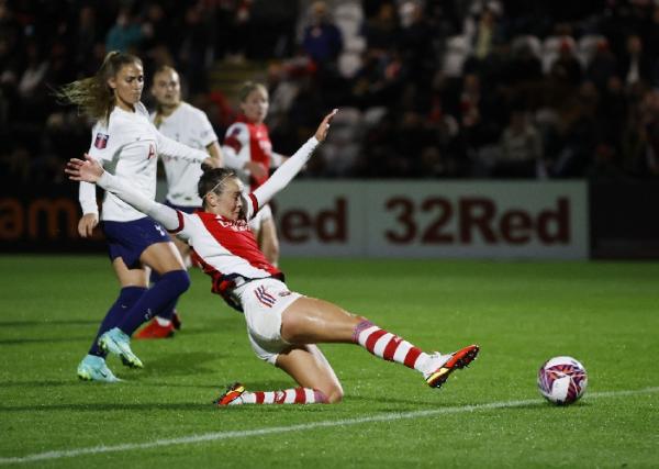 Caitlin Foord Caitlin Foord salah satu penyerang tajam milik klub Liga Inggris Arsenal. (foto: REUTERS).