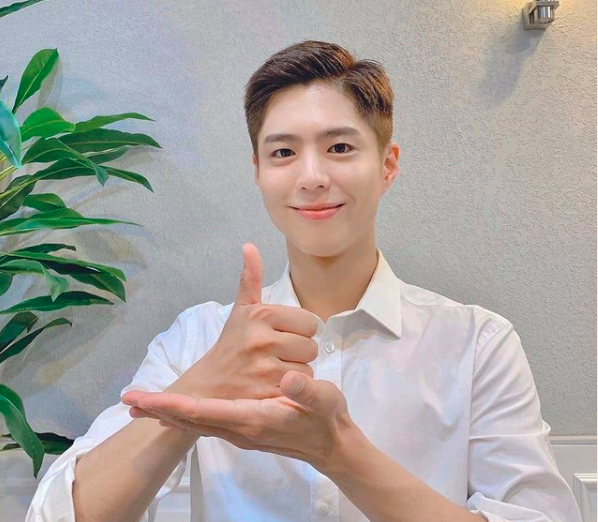 Daftar artis Korea ganteng tanpa operasi plastik. (Foto: Instagram)