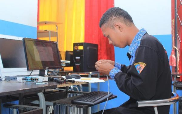 Pelajar SMK  SMK Az-Zawiyah Tanjung Batu Ogan Ilir. (Foto: Ist)