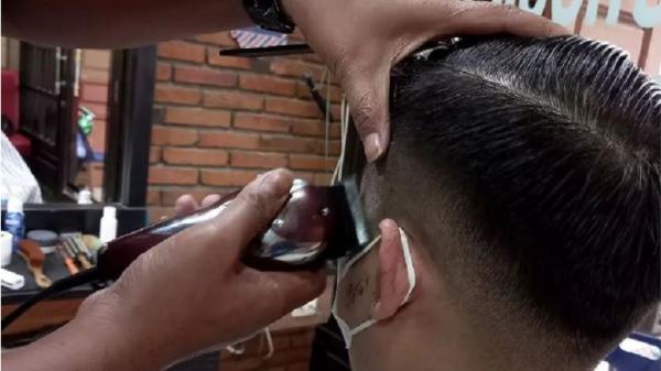 Barber shop di Pematangsiantar Sumatera Utara salah satunya Traver Barbershop. (Foto: Instagram)