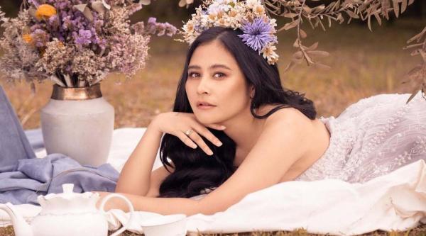 Para artis ini mengaku punya hobi unik yang tak biasa. (Foto: Instagram)