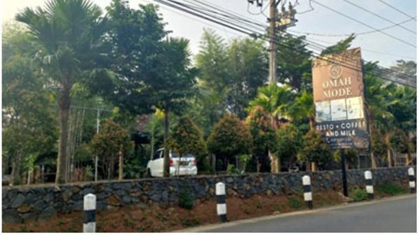 Omah Mode Coffe Milk & Resto, tempat nongkrong di Dawe Kudus.
