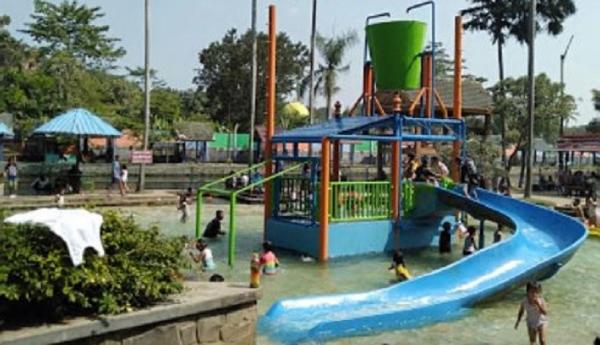 Kolam renang terdekat di Malang Jawa Timur salah satunya Taman Rekreasi Wendit. (foto: ist)