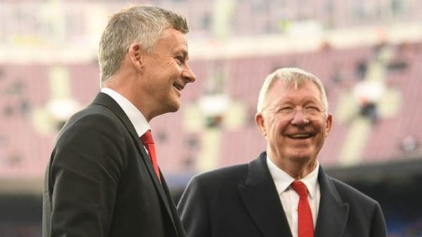 Manchester United (MU) vs Tottenham Hotspur pada pekan ke-10 Liga Inggris, Sabtu (30/10/2021) malam WIB. Solskjaer jumpa Ferguson jelang laga. (Foto: ESPN)