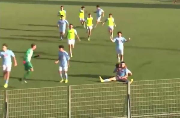 Bikin Geger Italia Pemain Muda Napoli Ini Cetak Gol Tangan Tuhan Diego Maradona
