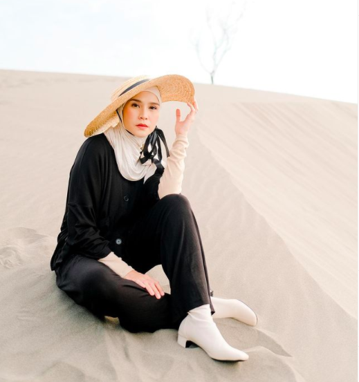 Screen Shot 2021 10 31 At 13 03 16 Artis Cantik Punya Banyak Anak. (Foto: Instagram)