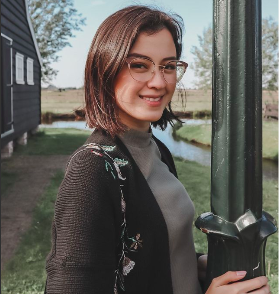 Artis cantik jadi mama muda di usia sebelum 30 tahun. (Foto: Instagram)