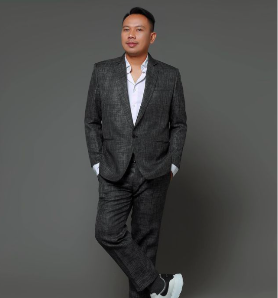  Artis terkenal playboy kini sangat setia pada pasangannya. (Foto: Instagram)