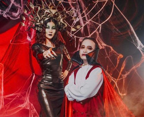 Sarwendah dan Ruben Onsu saat halloween.