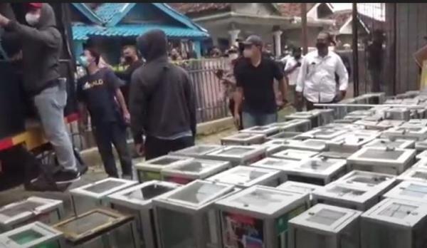 Geledah Kantor LAZ Lampung, Densus 88 Sita Ratusan Kotak Amal Diduga Dana Terorisme