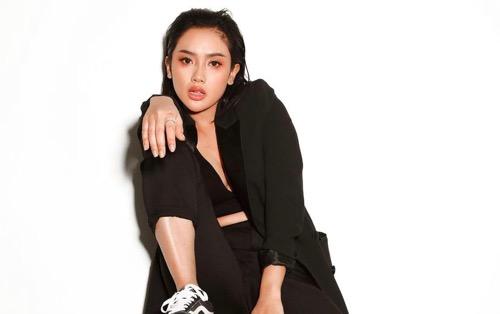 Artis Cantik Bertubuh Mungil yang Kecantikannya Bikin Kaum Adam Meleleh. (Foto: instagram)