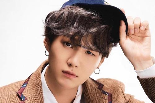 Profil lengkap anggota BTS SUGA Profil lengkap anggota BTS SUGA.