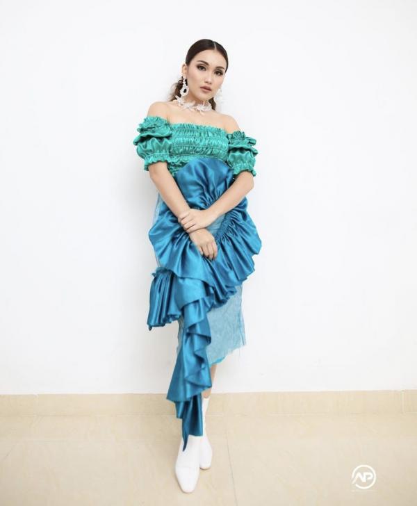 IMG 8793 Potret seksi Ayu Ting Ting jadi biduan dangdut ternama di Indonesia. (Foto: Instagram)