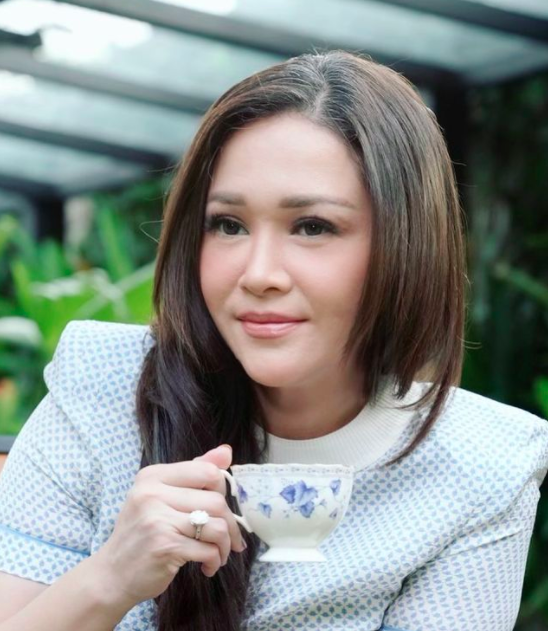 Screen Shot 2021 11 10 At 09 47 57 Deretan artis cantik ini ternyata memiliki darah keturunan Pahlawan Indonesia. (foto: Instagram)