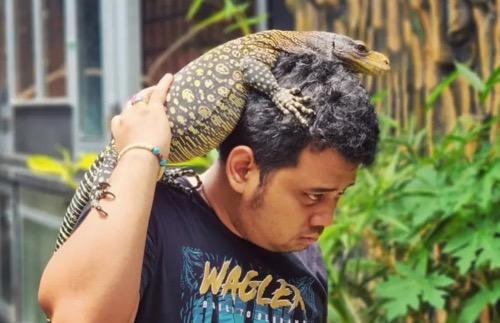 Panji Petualang Artis pelihara hewan buas, Panji Petualang.