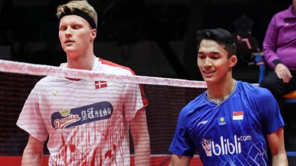 Anders Antonsen mengunggah momen saat menikmati suasana Hotel Westin Bali. Antonsen mengaku ke Jonatan Christie sangat senang dengan suasana di Bali. (foto: Instagram/BWF.official)