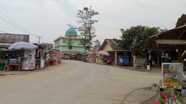 Tempat jajanan di Pagelaran Pringsewu Lampung, Perempatan Bumiratu (Nanda Permata Sari)