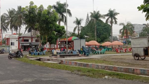 Tempat jajanan di Pagelaran Pringsewu Lampung-3 Tempat jajanan di Pagelaran Pringsewu Lampung, Pendopo Pringsewu (Nanda Permata Sari)