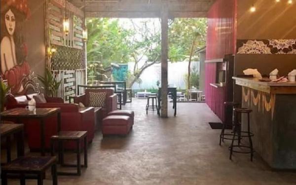 Escala Warung salah satu tempat ngopi di Tabanan Bali yang paling sering dikunjungi. (Foto: IG @escalawarung)