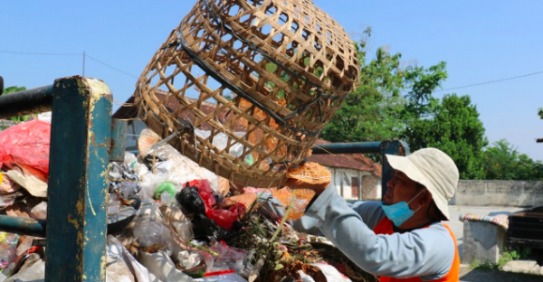 Daftar Pekerjaan Paling Berbahaya di Indonesia. (foto: Istimewa)