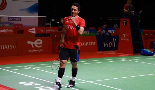 Jonatan Christie Jonatan Christie tembus 16 Besar Indonesia Masters 2021 usai mengalahkan wakil Thailand, Sittikhom Thammasin. Namun setelahnya Jojo malah mengeluh. (Foto: Humas PBSI)