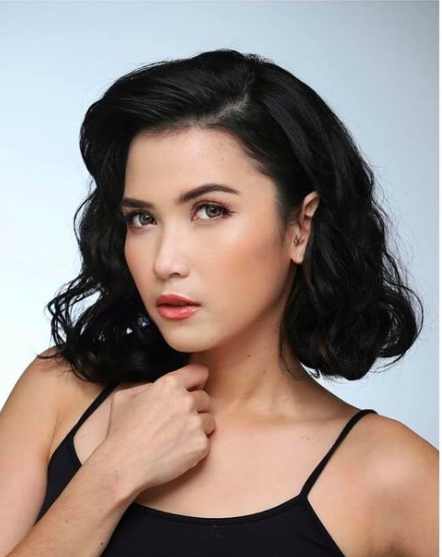 Screen Shot 2021 11 18 At 08 37 33 Artis cantik penyuka makanan ekstrem ini berani menyantap menu yang tak biasa