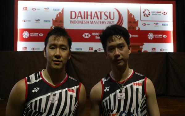 Marcus Gideon dan Kevin Sanjaya Pebulu tangkis ganda putra Indonesia, Marcus Gideon dan Kevin Sanjaya akan tampil di final Indonesia Masters 2021 pada Minggu (21/11/2021). (Foto: MNC Portal Indonesia/Bagas Abdiel)