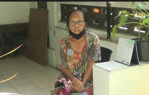 Tangis Nenek 70 Tahun Pecah saat PT KAI Kosongkan Rumah Dinas di Semarang