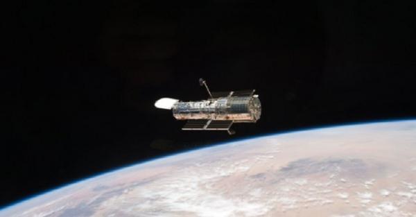 NASA Team Will Turn On Wide Field Camera 3 at Hubble